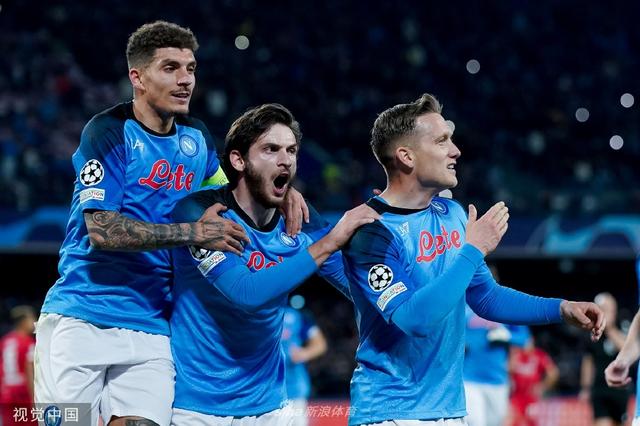 在此期间 在此期间